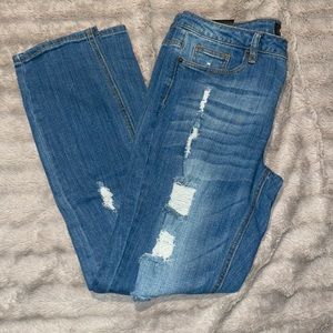 NWT ripped skinny jeans!!